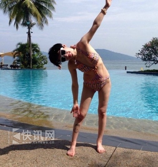 齐秦娇妻私房照曝光 比基尼泳装照性感十足【组图】