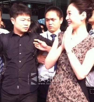 李小冉流产被证实 记者提问流产消息被掌掴