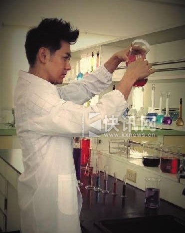 方舟子连续质疑林志颖 小志陆续删除
【图】