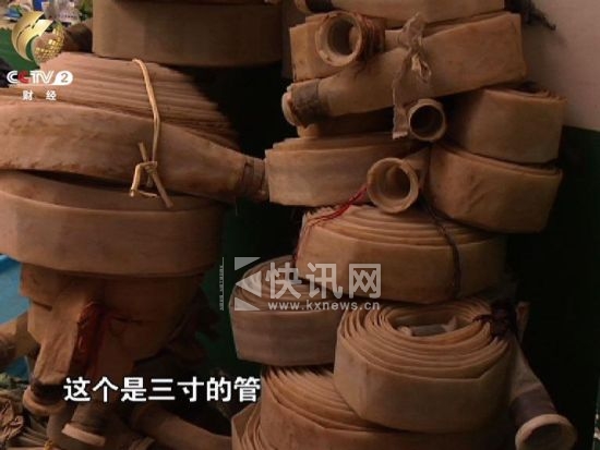 老高家里堆了很多用于引水灌溉的管子 老高家里堆了很多用于引水灌溉的管子