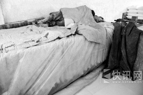 ����˯���Ĵ��£��ѷ��żӹ���ʳƷ