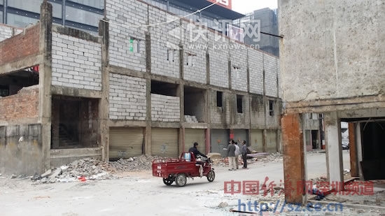 ͼΪλ�����������������ڳǼҾӹ㳡�Ϳ�����ͥС��֮�����β¥���ڼӽ����й�����������Ƶ����