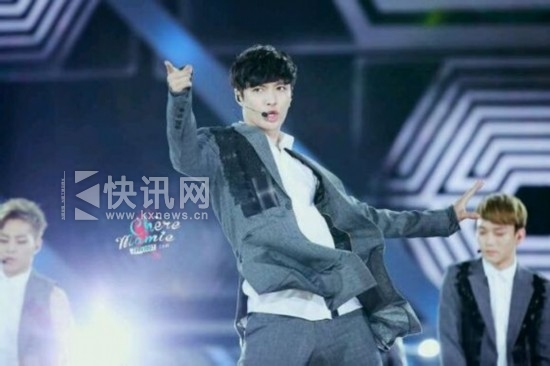 韩国2014梦想演唱会EXO花絮:鹿晗显领袖气场灿烈真挚(图)