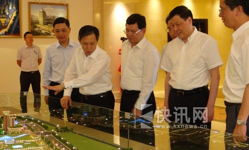 上海市委副书记应勇考察喀什月星上海城