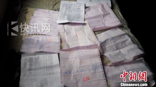 郭先生迈腾车1年多的维修单 董飞 摄