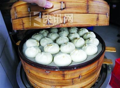 巴比馒头称自己所用的硅胶垫经过国家检验检疫,质量没问题。 /晨报记者 殷立勤 实习生 叶小晶 巴比馒头称自己所用的硅胶垫经过国家检验检疫,质量没问题。 /晨报记者 殷立勤 实习生 叶小晶