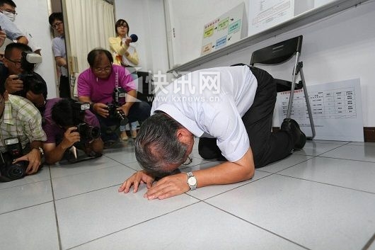 ̨��ǿ����ҵ��˾���³�Ҷ����11���ڹ�˾�ٿ����߻ᣬ�����¹��Ǹ��ͼ��̨������������