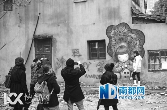 上海走红涂鸦创作者:涂鸦没了很正常(图)