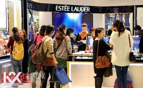 内地游客在港遭暴力对待港媒:对香港无益