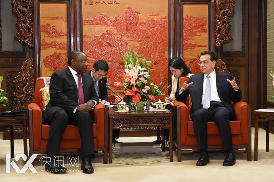 李克强会见南非副总统拉马福萨