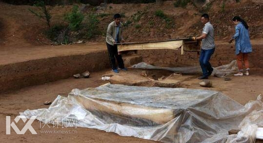 4ǧ��ǰ�����ֳ� һĻ���˺�Ȼ����