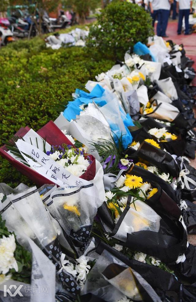 吕挺烈士遗体告别仪式在安吉举行 吕挺烈士遗体告别仪式在安吉举行